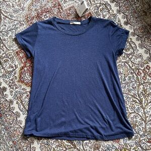 Marine layer navy xs women’s T